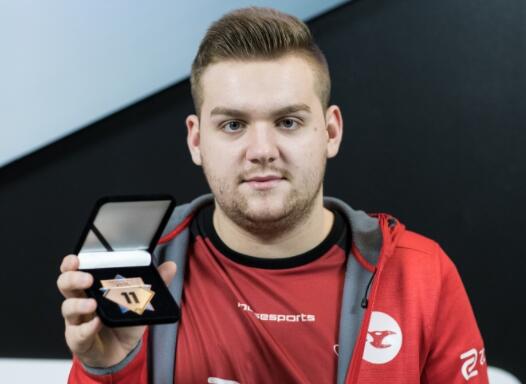 【前瞻】2025LPL春季赛 RA vs EDG，强强对话为常规赛收官