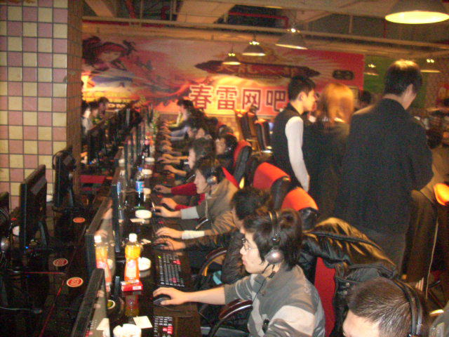 媒体人看Doinb与XLB骂战：Doinb爆发的点是XLB说搞本子随便打两把